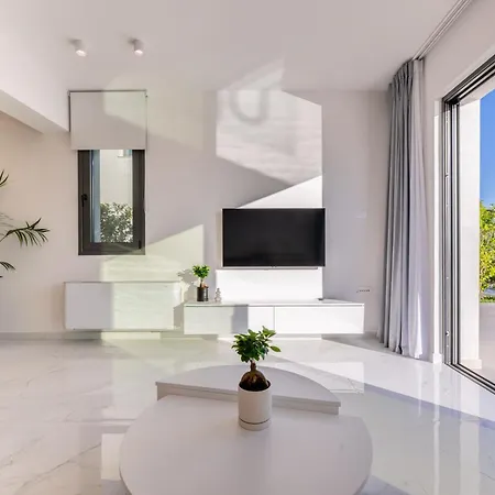 Nefeli - Elysian Kefalonia , 2 Min Walk From The & Brand New 2024 Villa Minia